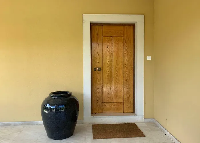 Aroeira Near Lisbon- Daydream Pt