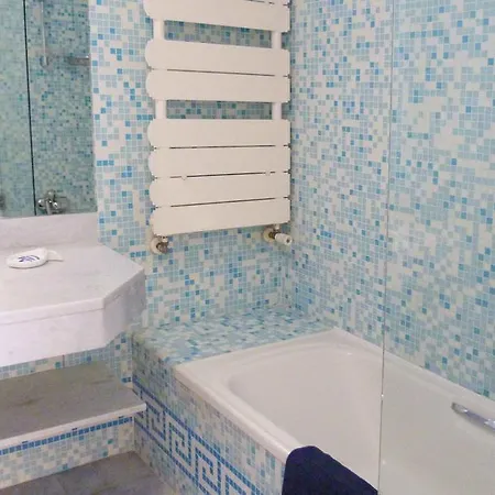 Villa Aroeira Near Lisbon- Daydream Pt *