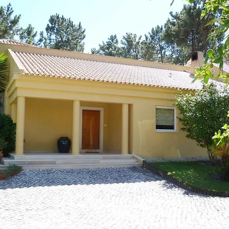 Villa Aroeira Near Lisbon- Daydream Pt