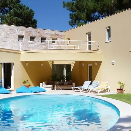 Aroeira Near Lisbon- Daydream Pt *