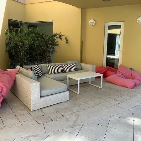 Aroeira Near Lisbon- Daydream Pt